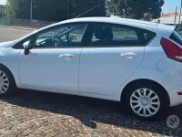 Usado Ford Fiesta Titanium 97 HP (71 kW) 2010 Branco Citadino