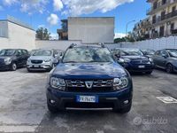 Usata Dacia Duster Lauréate 110 CV (80 kW) 2015 Blu SUV