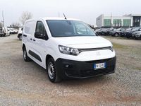 Usata Fiat Doblò 131 CV (96 kW) 2023 Bianco Monovolume
