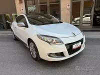 Usado Renault Mégane GT Line GT-Line 110 CV (80 kW) 2011 Blanco Coupe