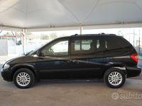 Usata Chrysler Voyager 143 CV (105 kW) 2006 Nero Monovolume