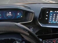 Usata Peugeot 208 Allure 102 CV (75 kW) 2021 Giallo Utilitaria