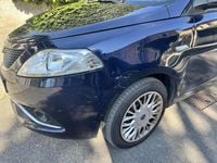 Usata Lancia Ypsilon Silver 69 CV (50 kW) 2016 Utilitaria