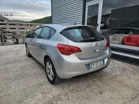 Usata Opel Astra 110 CV (80 kW) 2012 Grigio Berlina