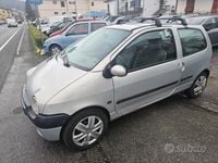 Usata Renault Twingo 58 CV (42 kW) 2002 Grigio Utilitaria