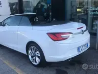 Usata Opel Cascada 170 CV (125 kW) 2016 Bianco Cabrio