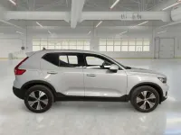 Usata Volvo XC40 179 CV (131 kW) 2021 Grigio SUV