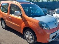 Usata Renault Kangoo 106 CV (77 kW) 2009 Arancione Monovolume