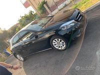 Usata Mercedes A180 109 CV (80 kW) 2014 Nero Utilitaria