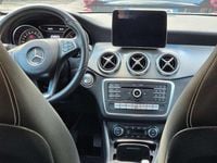 Usata Mercedes GLA180 109 CV (80 kW) 2018 Bianco SUV