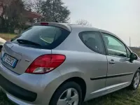 Usata Peugeot 207 73 CV (53 kW) 2009 Utilitaria