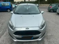Usado Ford Fiesta Titanium 75 CV (55 kW) 2017 Gris Utilitario