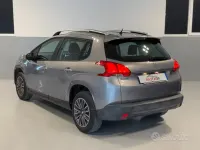 Usata Peugeot 2008 Access 82 CV (60 kW) 2016 Grigio SUV