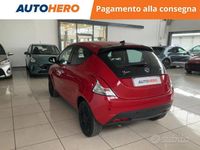 Usata Lancia Ypsilon Silver 69 CV (50 kW) 2023 Rosso Utilitaria