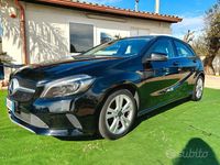 Usata Mercedes A180 Premium 109 CV (80 kW) 2017 Nero Berlina