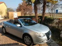 Usata VW Eos 122 CV (89 kW) 2008 Grigio Cabrio