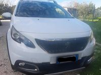 Usata Peugeot 2008 Allure 2017 Bianco SUV