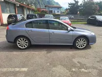 Usata Renault Laguna III Initiale 173 CV (127 kW) 2008 Blu/azzurro Berlina