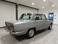 Usata Alfa Romeo 2000 131 CV (96 kW) 1973 Grigio medio met. ar 728 Berlina