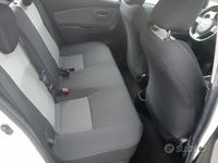 Usata Toyota Yaris Hybrid 73 CV (53 kW) 2017 Bianco Utilitaria