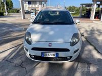 Usata Fiat Punto Street 77 CV (56 kW) 2013 Bianco Utilitaria