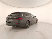 Usata BMW 520 Luxury Line 197 CV (144 kW) 2024 Grigio Station wagon