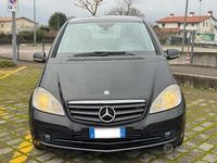 Usata Mercedes A180 Avantgarde 109 CV (80 kW) 2011 Nero Berlina
