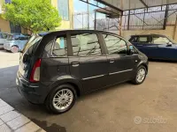 Usata Lancia Musa 95 CV (69 kW) 2012 Grigio Monovolume