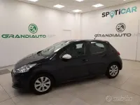 Usata Peugeot 208 Active 68 CV (50 kW) 2018 Blu/azzurro Utilitaria