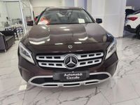 Usata Mercedes GLA180 109 CV (80 kW) 2017 Marrone SUV