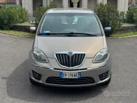 Usata Lancia Musa 95 CV (69 kW) 2009 Beige Monovolume
