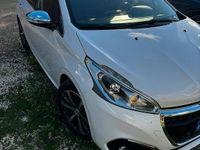 Usata Peugeot 208 Allure 75 CV (55 kW) 2016 Bianco Utilitaria