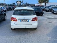 Usata Mercedes B180 Executive 108 CV (79 kW) 2015 Bianco Monovolume