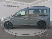 Usata Ford Tourneo Connect Sport 122 CV (89 kW) 2022 Grigio Monovolume