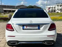 Usata Mercedes E220 AMG Line Premium Plus 194 CV (142 kW) 2017 Berlina