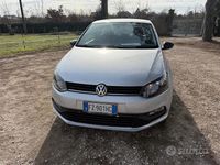 Usata VW Polo Trendline 75 CV (55 kW) 2016 Grigio Berlina