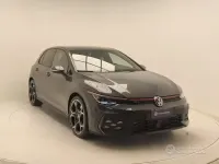 Usata VW Golf VIII GTI 265 CV (194 kW) 2024 Grigio Berlina