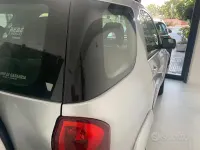 Usata Toyota RAV4 116 CV (85 kW) 2005 Grigio SUV