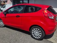 Usata Ford Fiesta 75 CV (55 kW) 2014 Rosso / pastello Utilitaria