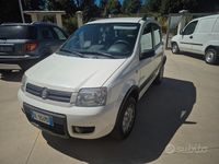 Usata Fiat Panda 4x4 70 CV (51 kW) 2007 Bianco Utilitaria