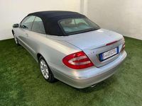 Usata Mercedes CLK240 Elegance 170 CV (125 kW) 2006 Argento Cabrio