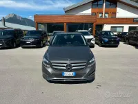 Usata Mercedes B180 Premium 109 CV (80 kW) 2016 Grigio Monovolume