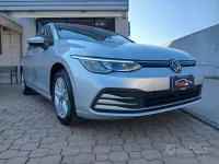 Usata VW Golf VIII 116 CV (85 kW) 2022 Grigio Berlina
