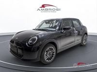 Nuova Mini Cooper Classic 114 kW (156 CV) 2025 Nero Utilitaria