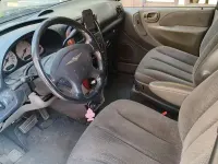 Usata Chrysler Voyager 150 CV (110 kW) 2005 Grigio Monovolume