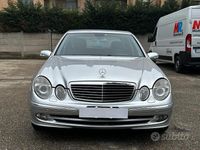 Usata Mercedes E280 Avantgarde 190 CV (139 kW) 2006 Grigio Berlina