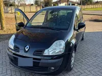 Usata Renault Modus 75 CV (55 kW) 2012 Nero Monovolume