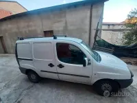 Usado Fiat Doblò 105 HP (77 kW) 2005 Branco Monovolume