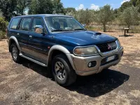 Usata Mitsubishi Pajero Sport 100 CV (73 kW) 2000 Bluazzurro SUV