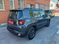 Usata Jeep Renegade Longitude 120 CV (88 kW) 2022 Grigio SUV